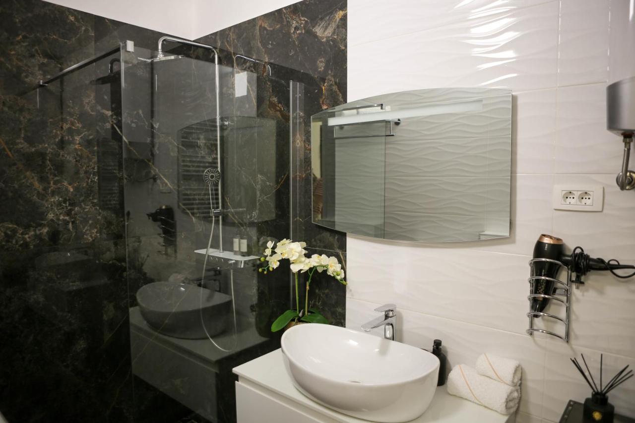 New & Luxury Apartment Tony Split Eksteriør billede
